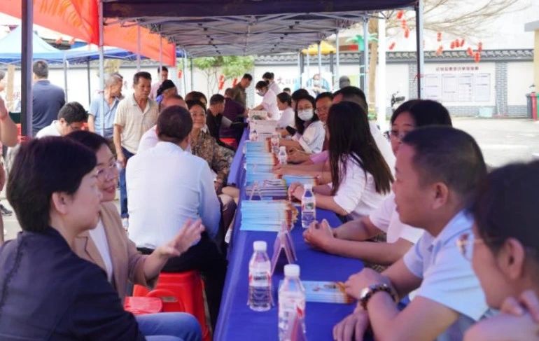 社会经济咨询服务 赋能决策的智慧桥梁